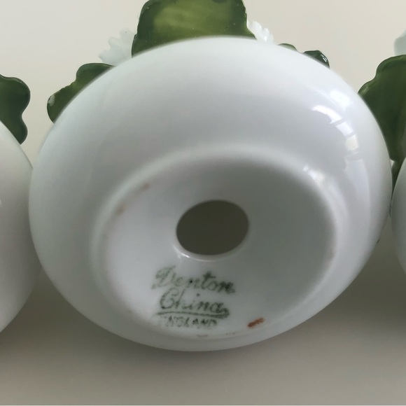3 Salt and Pepper shakers Denton China Made in England White Green - Picture 6 of 7